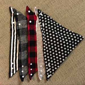 Lot of 11 baby bibs!